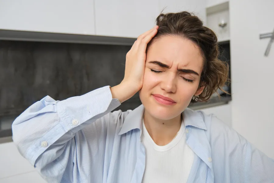 Douleur à l'oreille après une extraction de dent de sagesse : causes et soulagement